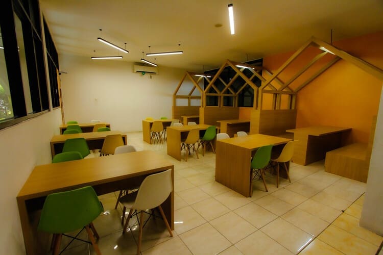 TEMPAT DUDIAUK CAFETAR
